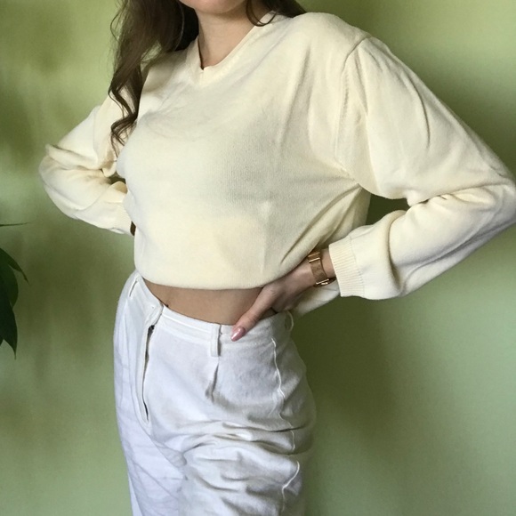 Yellow crewneck - Picture 2 of 4